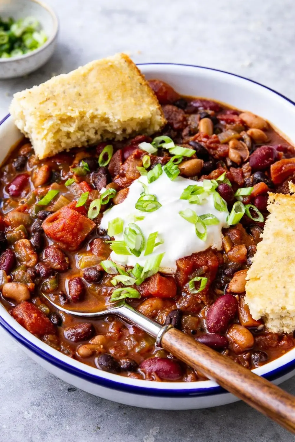 Easy Three-Bean Vegetarian Chili