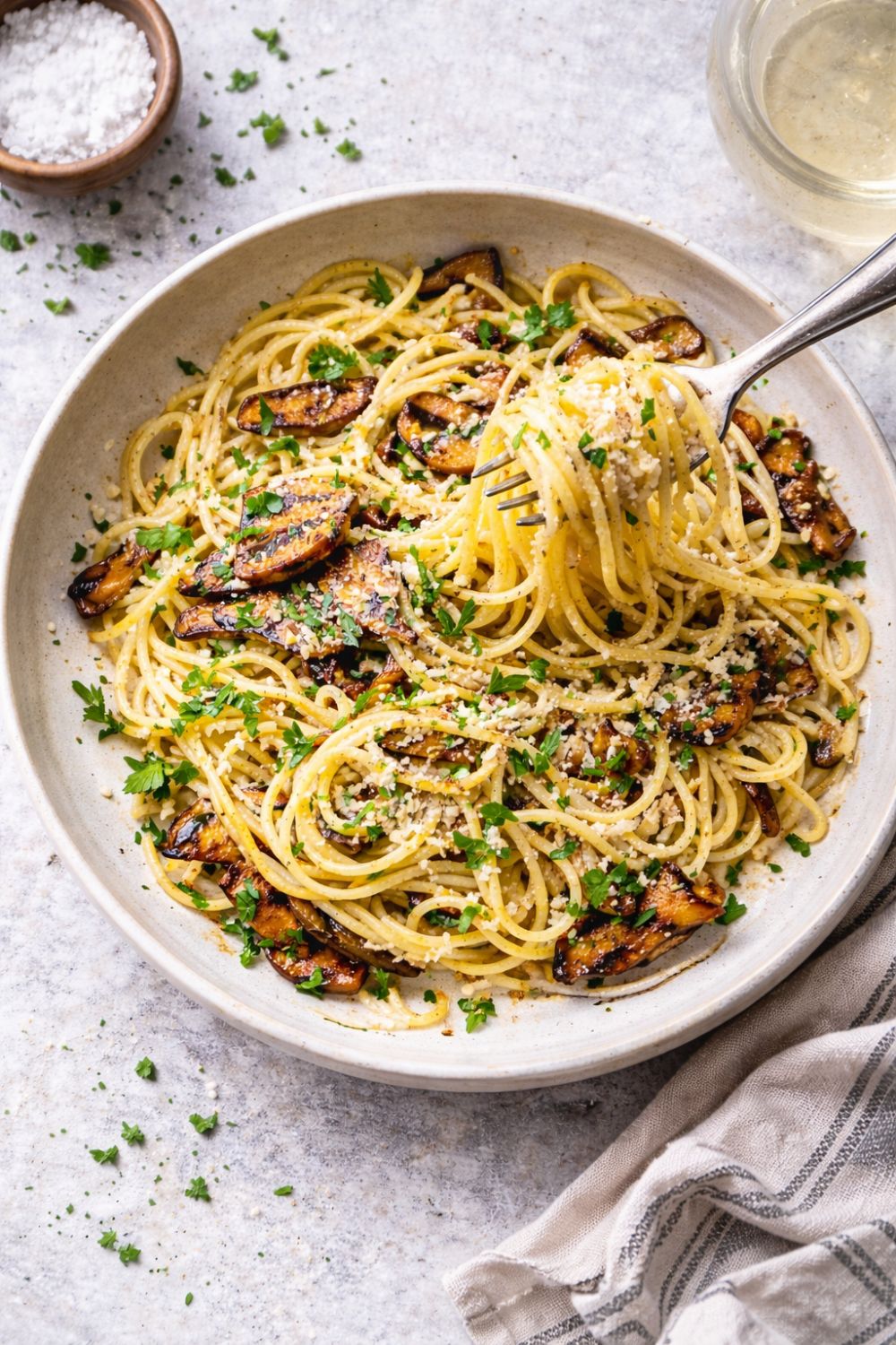 Vegetarian Carbonara with Oyster Mushrooms